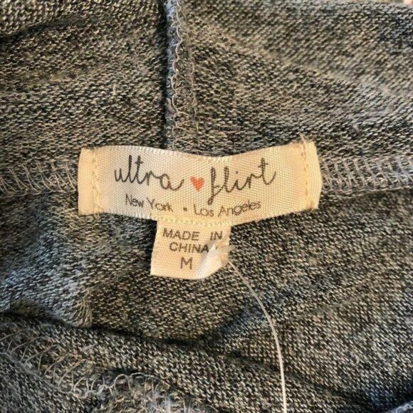 Ultra Flirt Size M Celestial Heather Gray Lace Trimmed Sleeve Pullover Hoodie - Picture 4 of 5